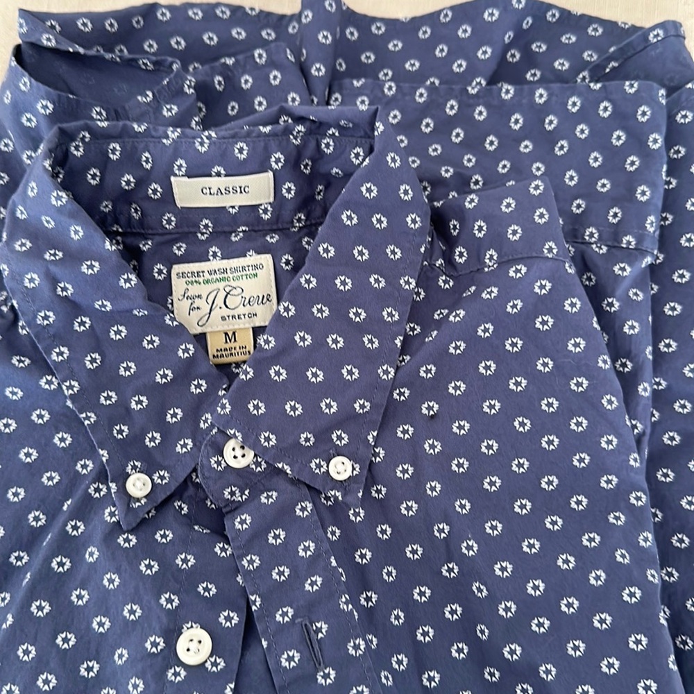 J. Crew Long-Sleeve Button Down - Classic Fit, M in Blue w/ White Star Motif